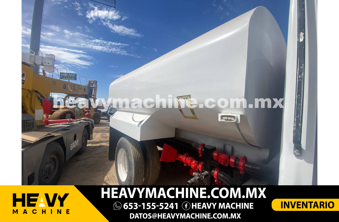 Camión Pipa de agua 1997 Ford L8501